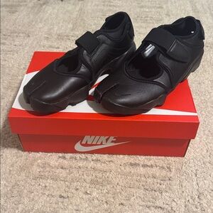 Nike Air Rift Black Leather